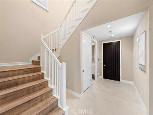 103 Winnett , Irvine, CA