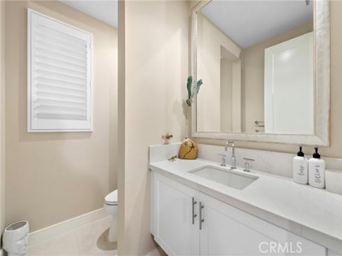 103 Winnett , Irvine, CA