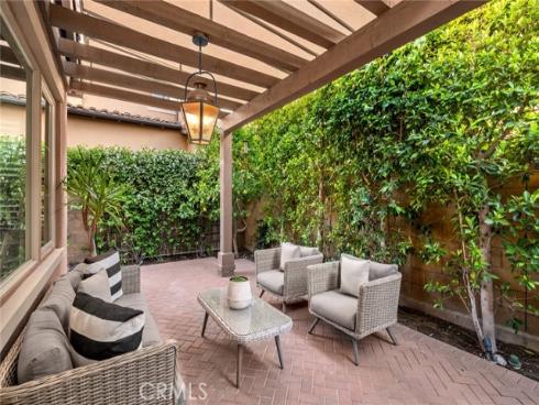 84 Bianco , Irvine, CA