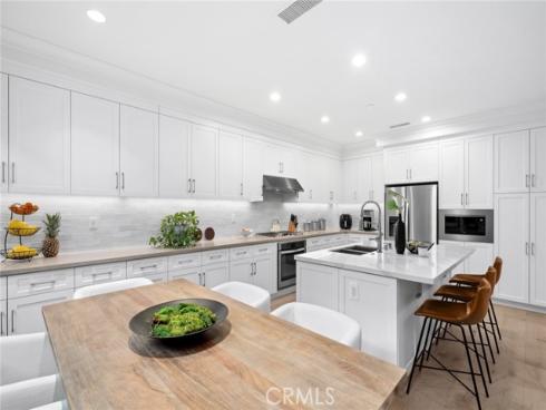 84 Bianco , Irvine, CA