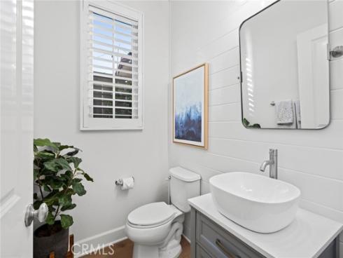 84 Bianco , Irvine, CA