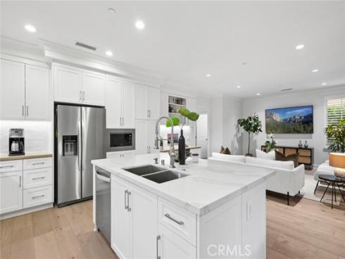 84 Bianco , Irvine, CA