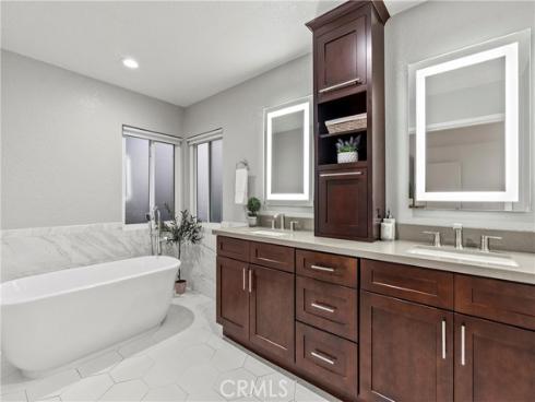 30 Yorktown , Irvine, CA