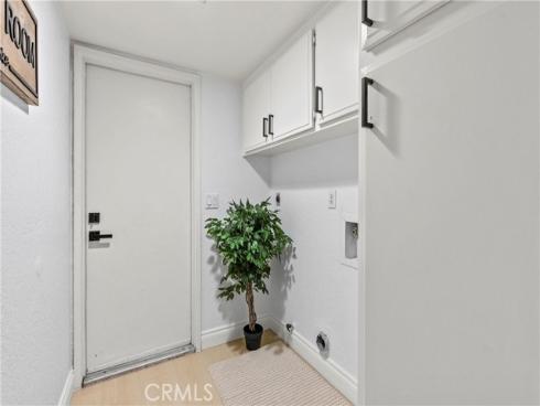 30 Yorktown , Irvine, CA