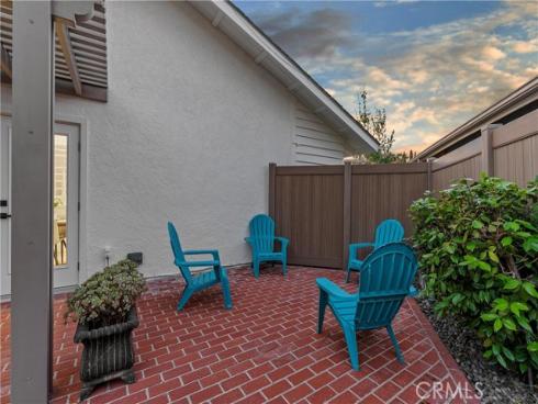 30 Yorktown , Irvine, CA