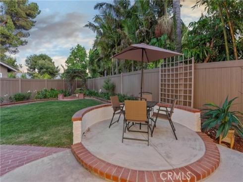 30 Yorktown , Irvine, CA