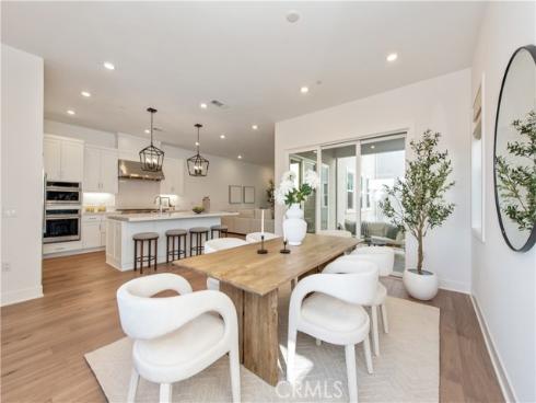 317 Sora , Irvine, CA