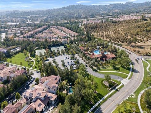 52  Steeplechase  , Irvine, CA