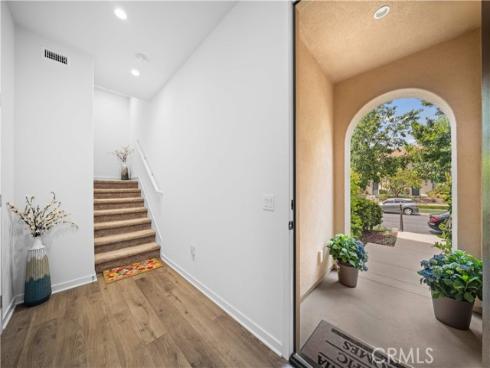 118 Outwest , Irvine, CA