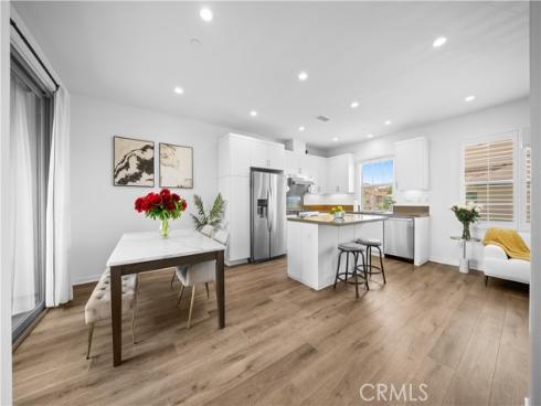 118 Outwest , Irvine, CA