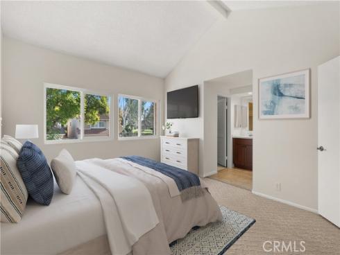 30 Entrada , Irvine, CA