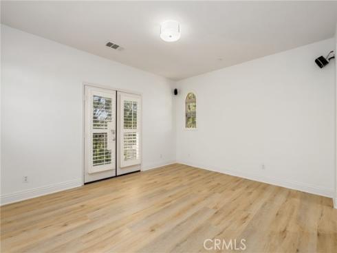 211 Groveland , Irvine, CA