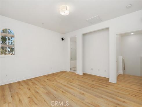 211 Groveland , Irvine, CA