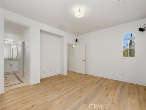 211 Groveland , Irvine, CA