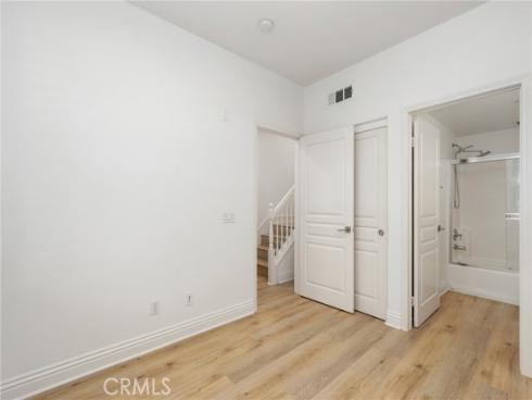 211 Groveland , Irvine, CA