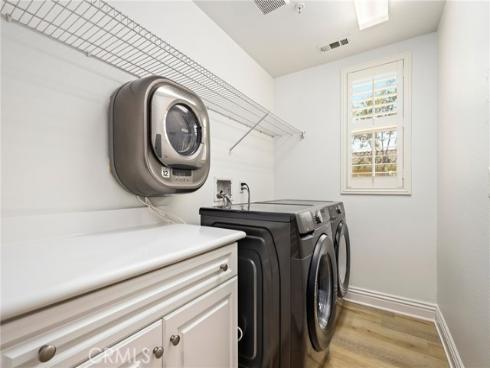 211 Groveland , Irvine, CA