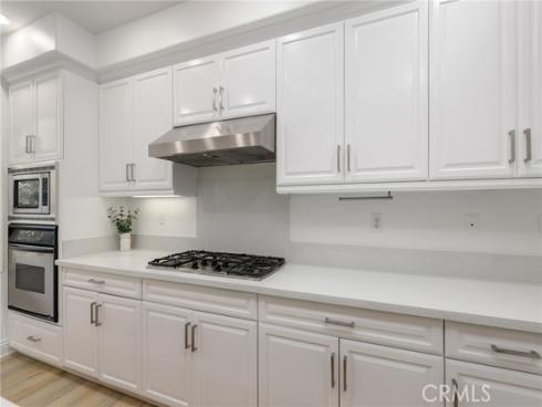 211 Groveland , Irvine, CA