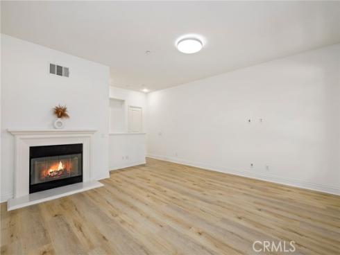 211 Groveland , Irvine, CA