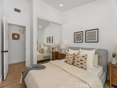 8 Galanto , Irvine, CA