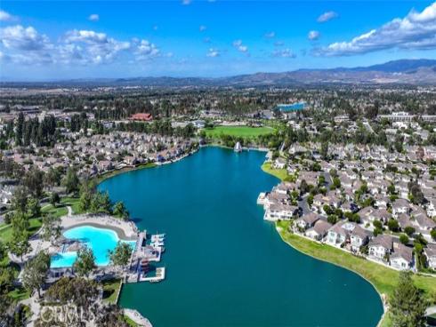 111 Greenfield 116 , Irvine, CA