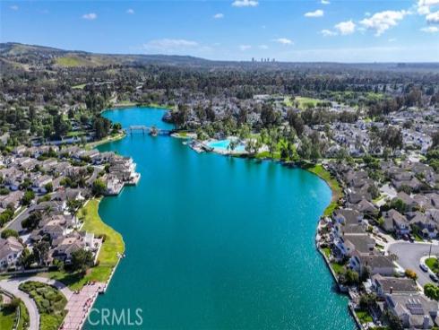 111 Greenfield 116 , Irvine, CA