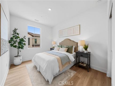 270 Maricopa , Irvine, CA