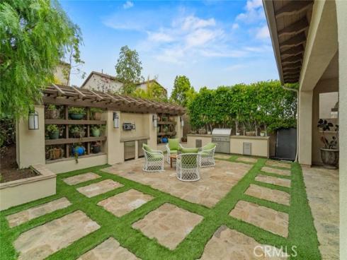 208 Radial , Irvine, CA