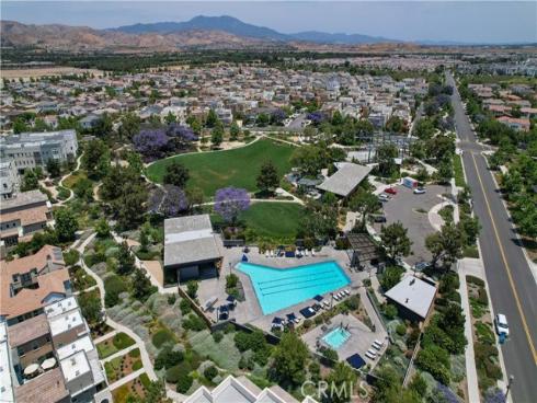 208  Radial  , Irvine, CA