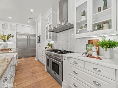 208 Radial , Irvine, CA