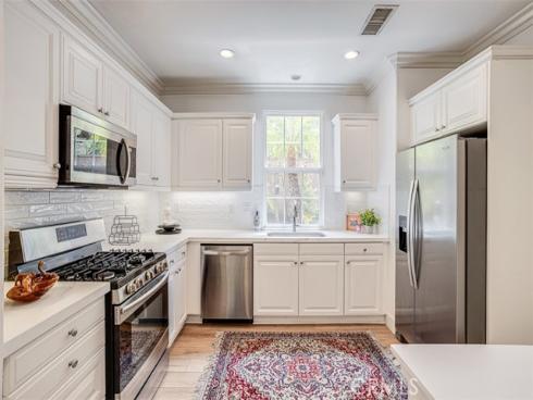 86 Canyoncrest , Irvine, CA