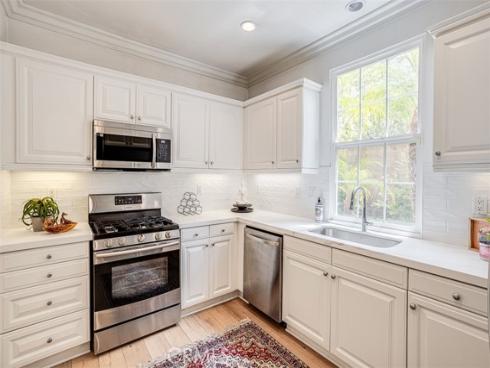 86 Canyoncrest , Irvine, CA