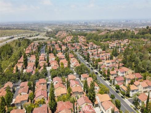 86 Canyoncrest , Irvine, CA