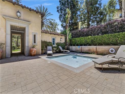 86 Canyoncrest , Irvine, CA