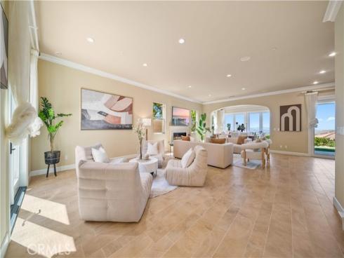 89 Parson Brown , Irvine, CA