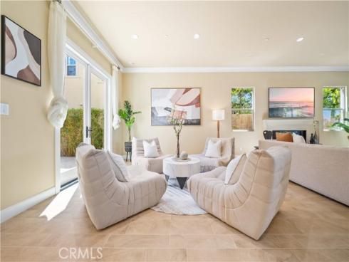 89 Parson Brown , Irvine, CA