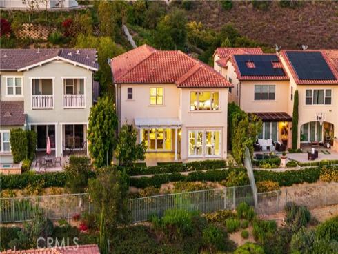 89 Parson Brown , Irvine, CA