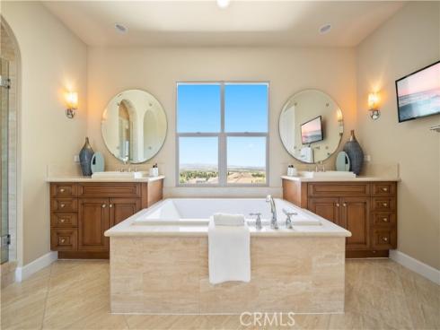 89 Parson Brown , Irvine, CA