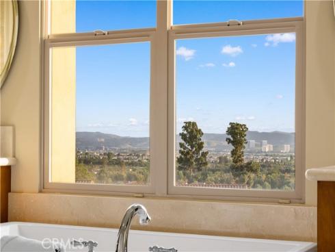 89 Parson Brown , Irvine, CA