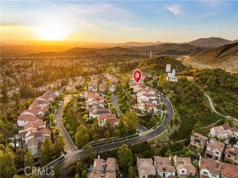 89 Parson Brown , Irvine, CA