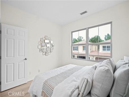 161 Overbrook , Irvine, CA