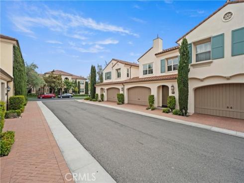 161 Overbrook , Irvine, CA