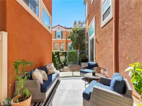 21 Medici Aisle , Irvine, CA