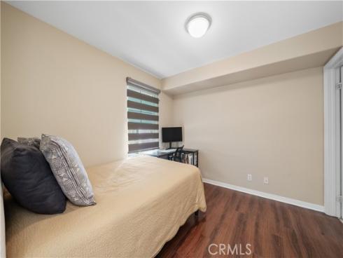 414 Silk Tree , Irvine, CA