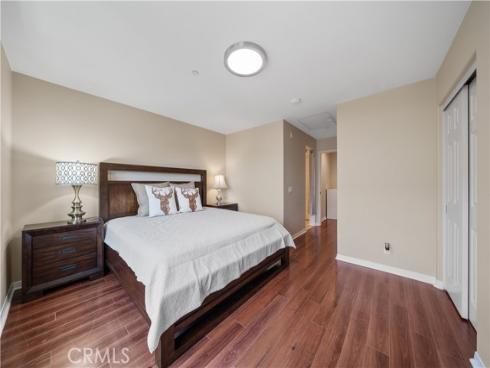 414 Silk Tree , Irvine, CA