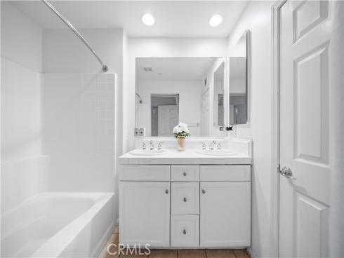 414 Silk Tree , Irvine, CA