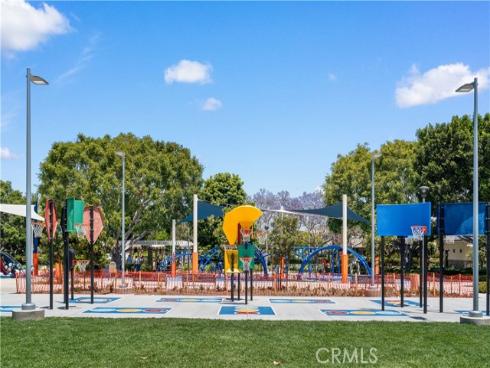 414 Silk Tree , Irvine, CA