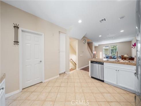 414 Silk Tree , Irvine, CA