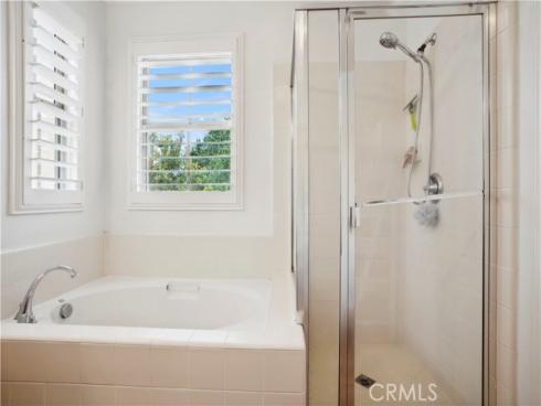 111 Chantilly , Irvine, CA