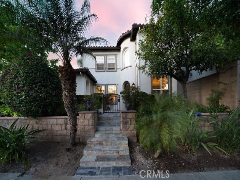 26 Upland , Irvine, CA