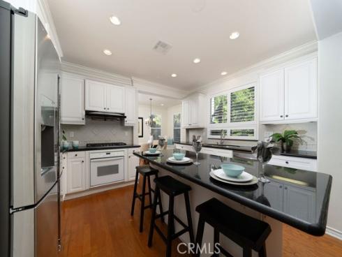 26 Upland , Irvine, CA